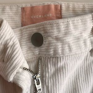 Everlane white corduroy straight leg cropped pants